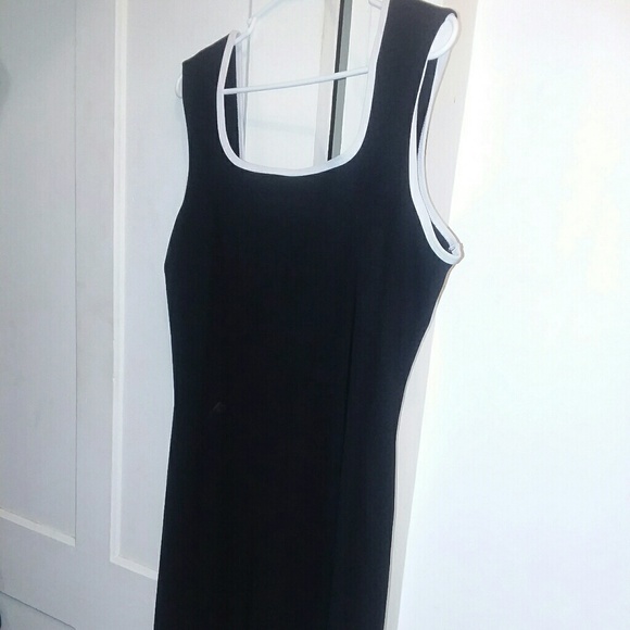 Dresses & Skirts - Black dress